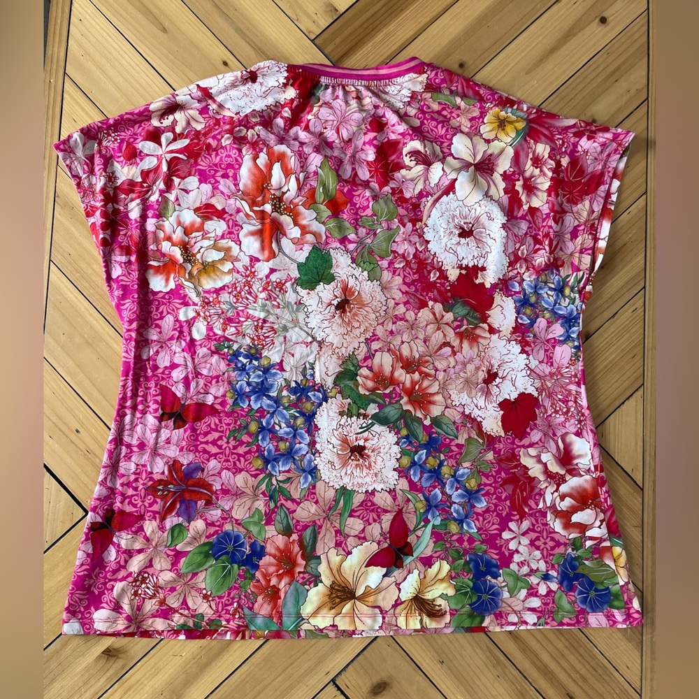 Johnny Was FRAME RELAXED DOLMAN SLEEVE TEE . Size L breathable & flowery fabric - Picture 6 of 9